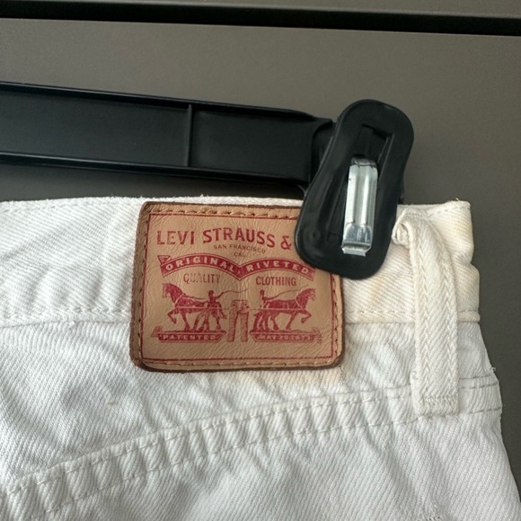 Levis 501 Original Fit White Jeans - Picture 8 of 10